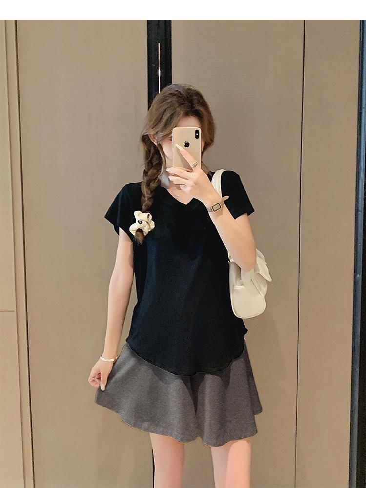 Maternity V-Neck Tee with Elastic-Waist Mini Skort