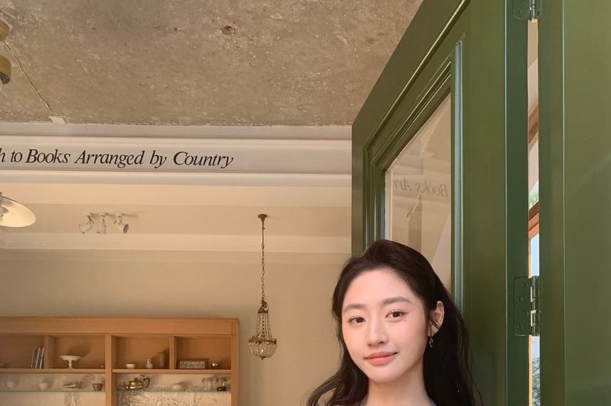 Ruched Halter-Neck Long-Sleeve Ruffle-Hem Tee