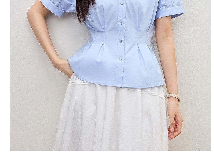 Short Sleeve Collared Button Blouse