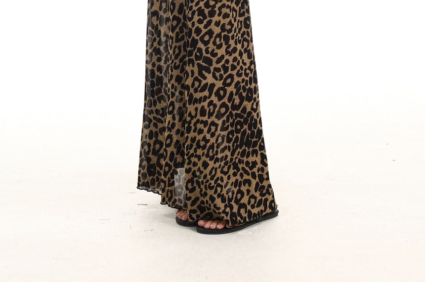 Mid Rise Leopard Print Maxi A-Line Skirt