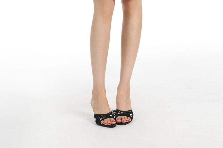 Mid Rise Dotted A-Line Skirt