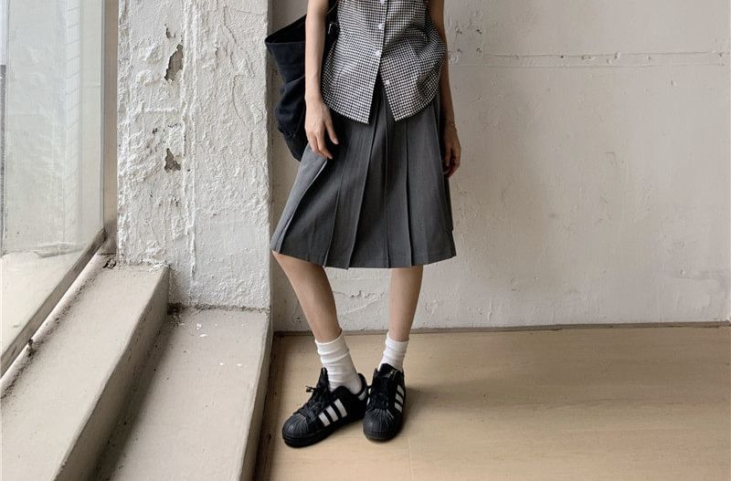 Mid Rise Plain Pleated Midi Skirt