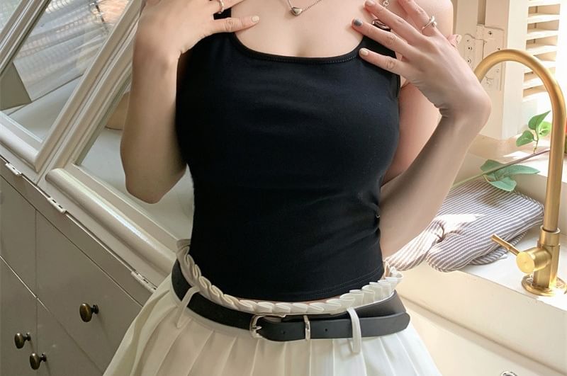 Scoop Neck Padded Tank Top with Horsebit