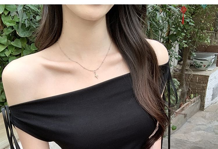 Off Shoulder Sleeveless Tie-Up Top