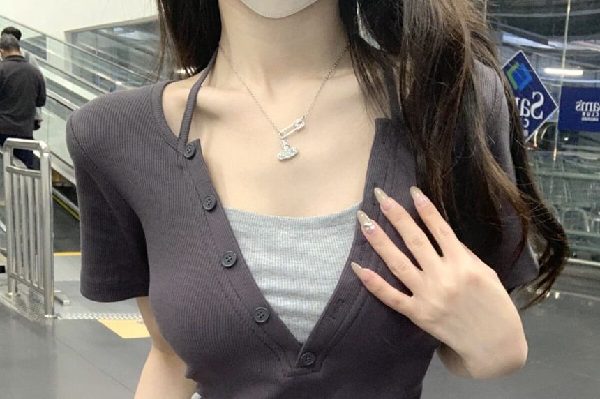 Short Sleeve V-Neck Two Piece T-Shirt