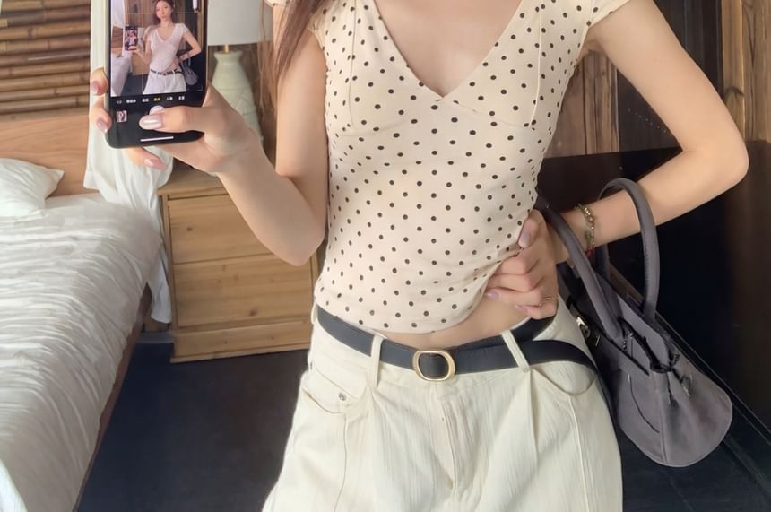 Polka Dot V-Neck Cropped Tee