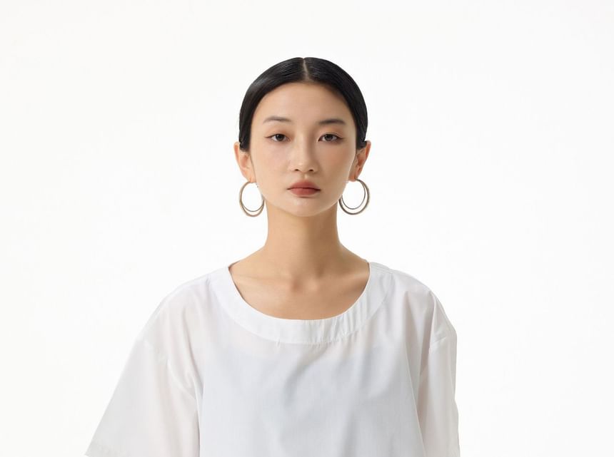 Short Sleeve Round Neck Ruffle Top
