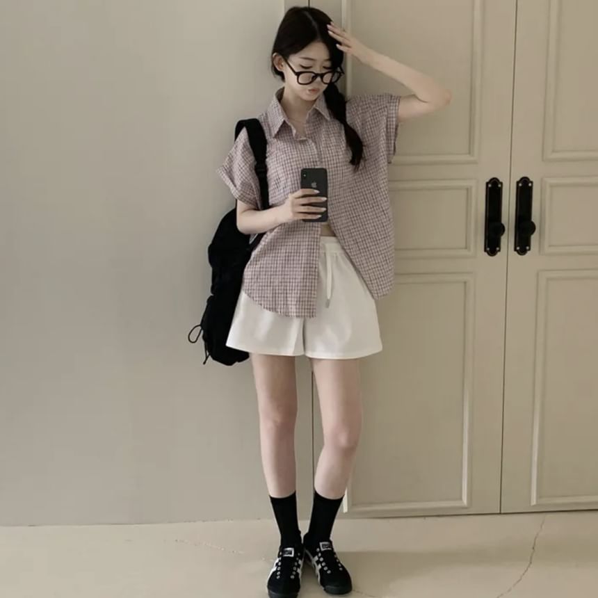 Short Sleeve Collared Plaid Button Up Shirt