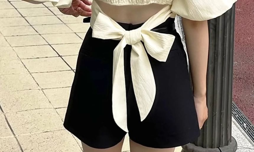 Puff Elbow Sleeve Scoop Neck Crop Top