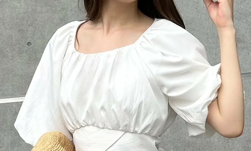 Puff Elbow Sleeve Scoop Neck Crop Top