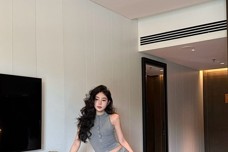 Mock Neck Half-Buttoned Plain Crop Tank Top / High Waist Maxi Mermaid Skirt