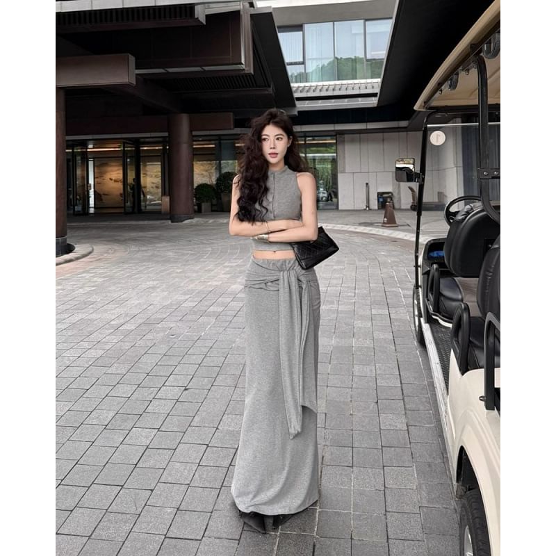 Mock Neck Half-Buttoned Plain Crop Tank Top / High Waist Maxi Mermaid Skirt