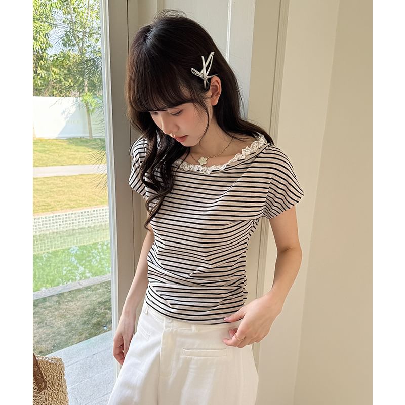 Short-Sleeve Boat Neck Striped Lace Trim Ruched Crop T-Shirt