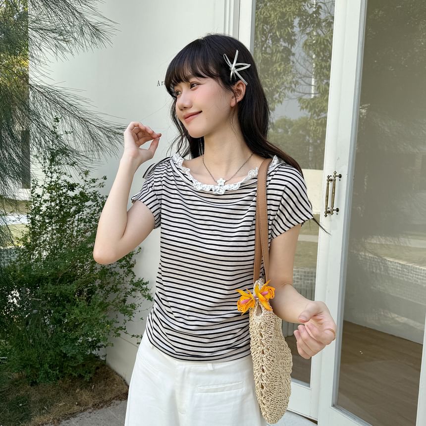 Short-Sleeve Boat Neck Striped Lace Trim Ruched Crop T-Shirt