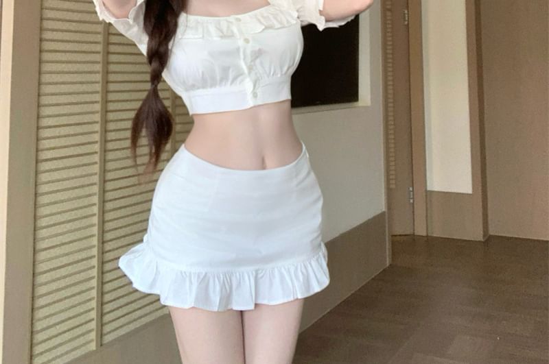 Short-Sleeve Square Neck Plain Ruffle Trim Crop Blouse / Mid Rise Plain Mini Pencil Skirt