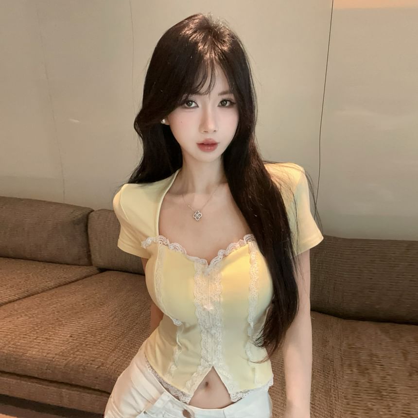 Short Sleeve Sweetheart Neck Lace Trim Crop Top