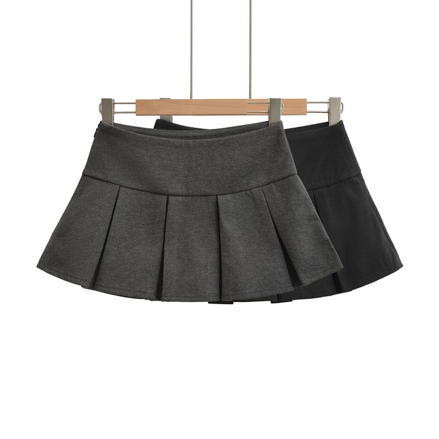 Mid Waist Plain Mini Pleated Skirt