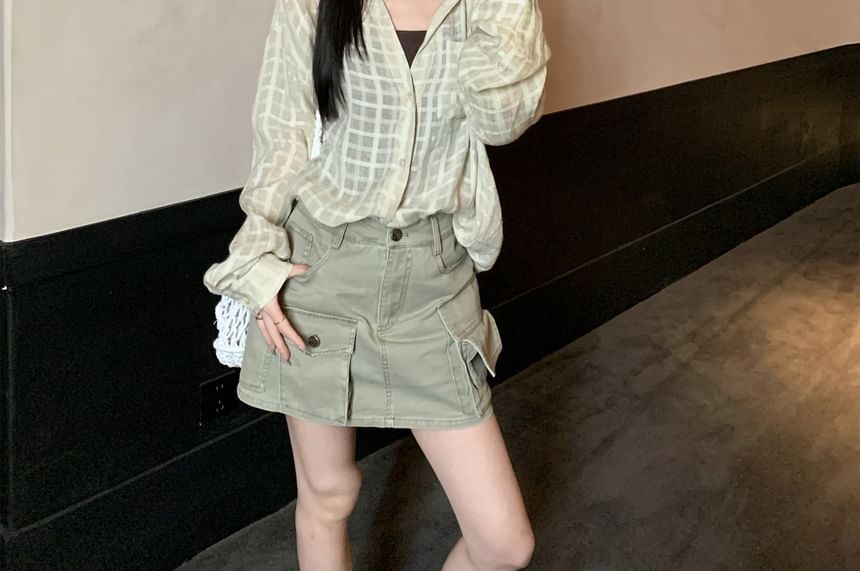 Plaid Button-Up Shirt / Mid Rise Washed Mini A-Line Cargo Skirt