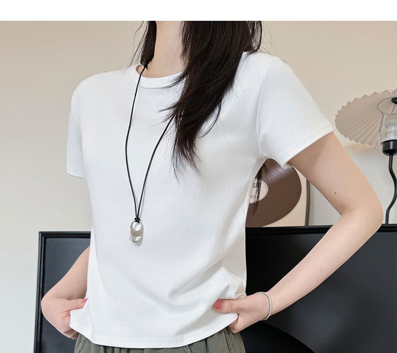 Crewneck Short Sleeve T-Shirt in Plain Color