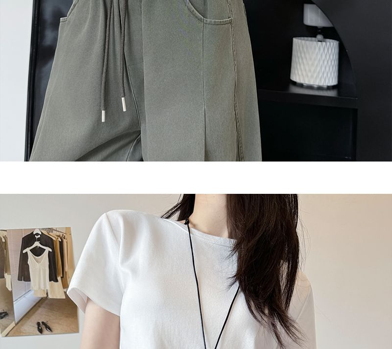 Crewneck Short Sleeve T-Shirt in Plain Color