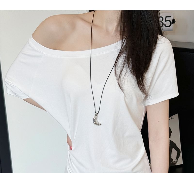 Off Shoulder Short Sleeve T-Shirt in Solid Color
