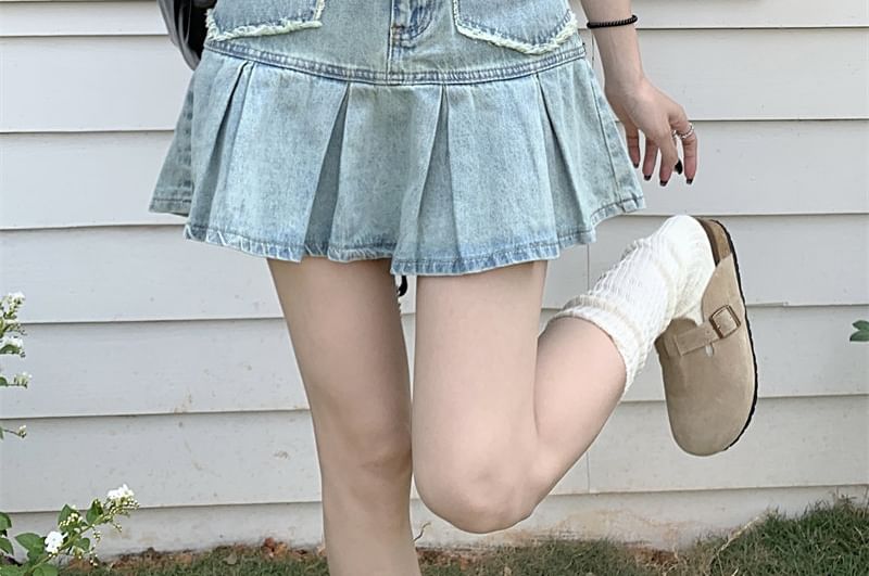 Mid Waist Denim Mini Pleated Skirt