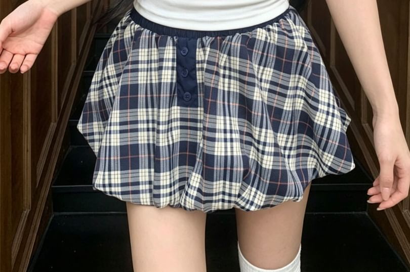 Short-Sleeve Plain Polo Top / Low Waist Plaid Mini A-Line Skirt