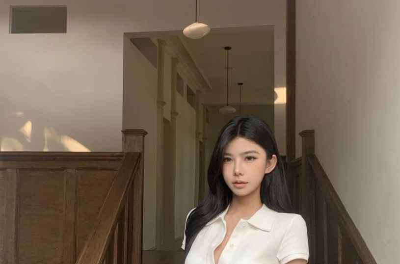 Short-Sleeve Plain Polo Top / Low Waist Plaid Mini A-Line Skirt