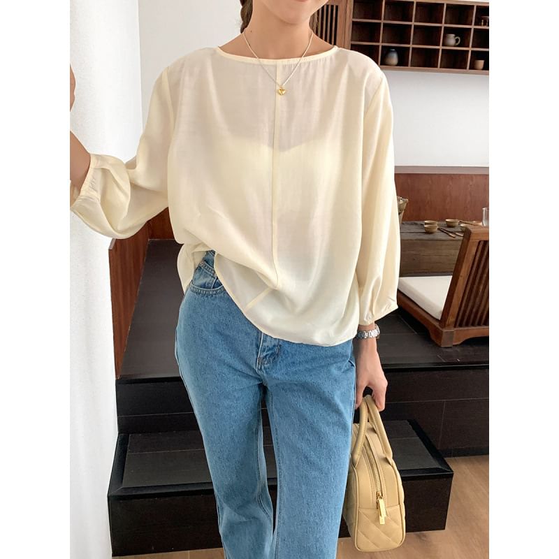 3/4 Sleeve Round Neck Top with Back Slit Detail