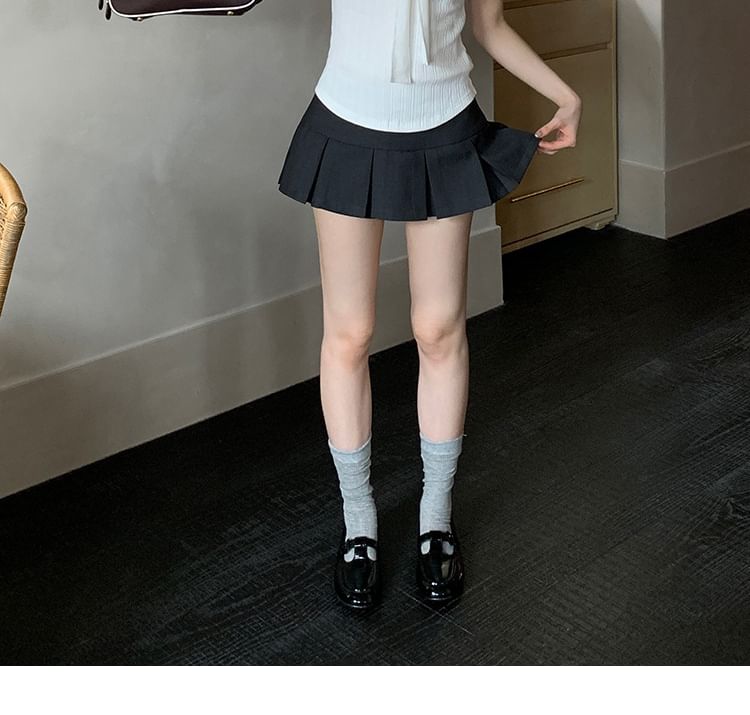 Low Waist Plain Mini Pleated Skirt