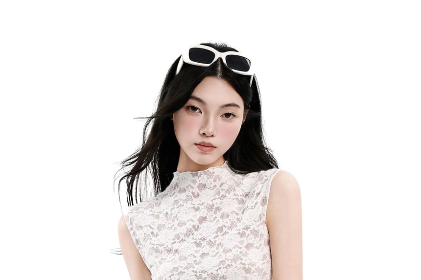 Mock Neck Lace Slim Fit Crop Tank Top