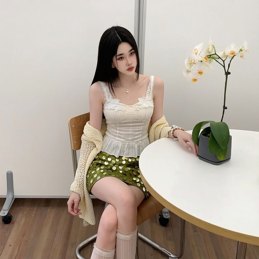 Sleeveless Plain Crop Top / Low Waist Sequined Mini Skirt