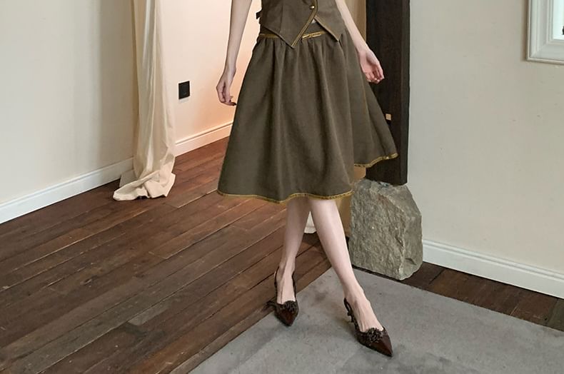 Sleeveless V-Neck Button-Up Top / Low Waist A-Line Skirt