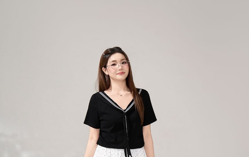 Short-Sleeve Tie-Neck Plain T-Shirt / High Waist Dotted Ruffled Mini A-Line Skirt