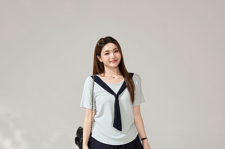 Set: Short-Sleeve Two-Tone Tie-Neck T-Shirt + High Waist Plain Midi A-Line Skirt