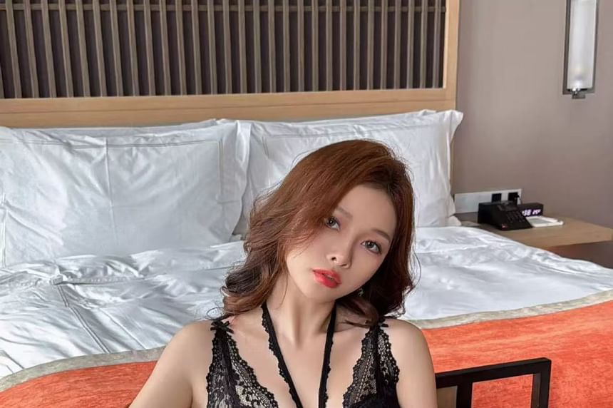 Lace Bralette / Panties / Set