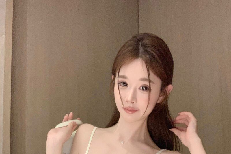 Plain Ruffle Lace Up Panel Lace Camisole Top