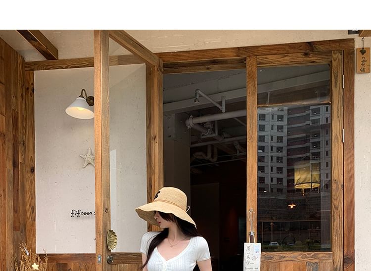 V-Neck Short Sleeve Perforated Slim Crop Knit Top