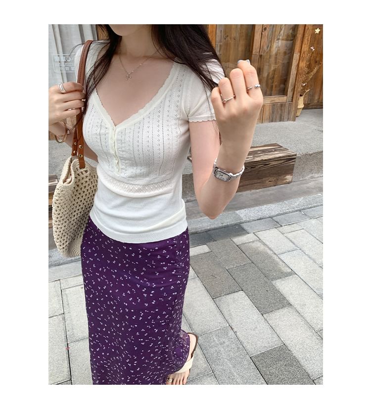V-Neck Short Sleeve Perforated Slim Crop Knit Top