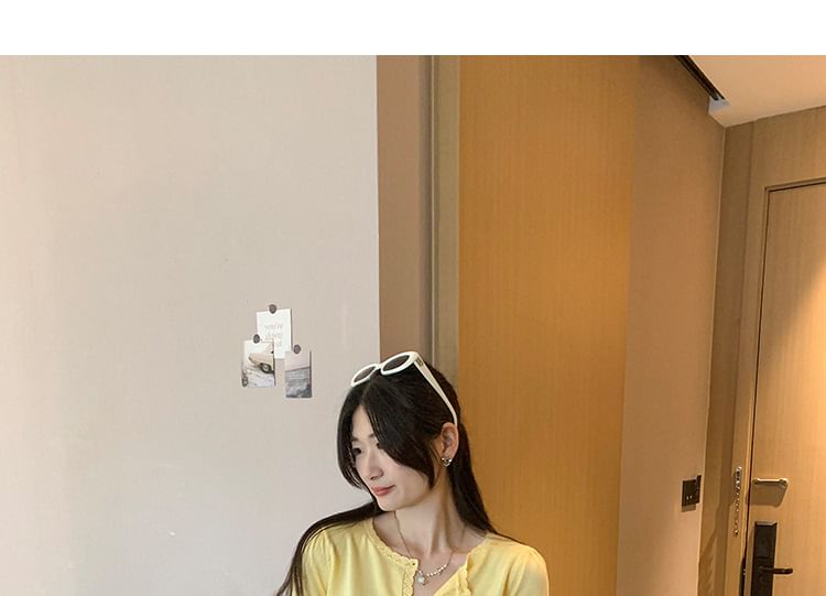 Crew Neck Half-Button Short Sleeve Slim Knit Top