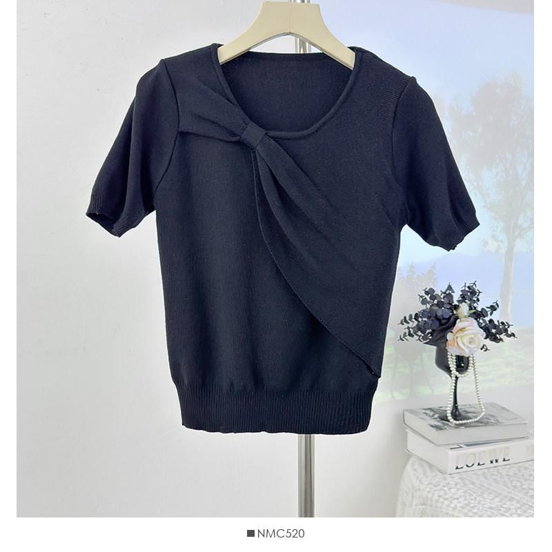 Crew Neck Ruched Knit Top