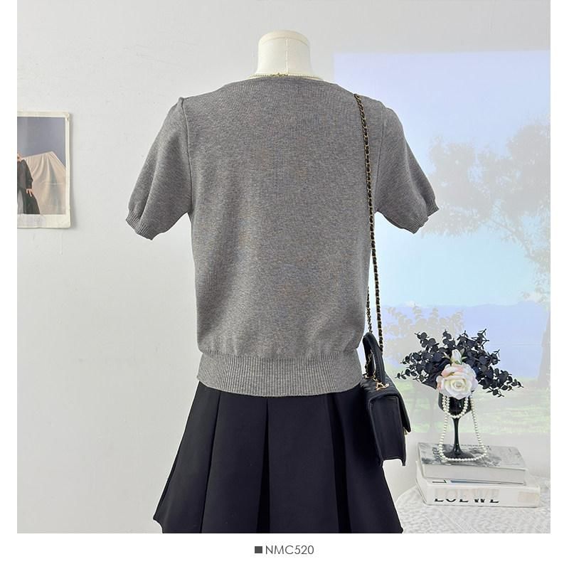 Crew Neck Ruched Knit Top