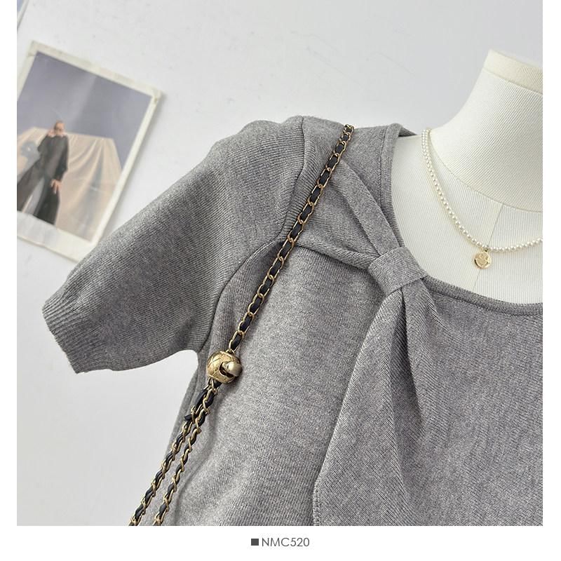 Crew Neck Ruched Knit Top