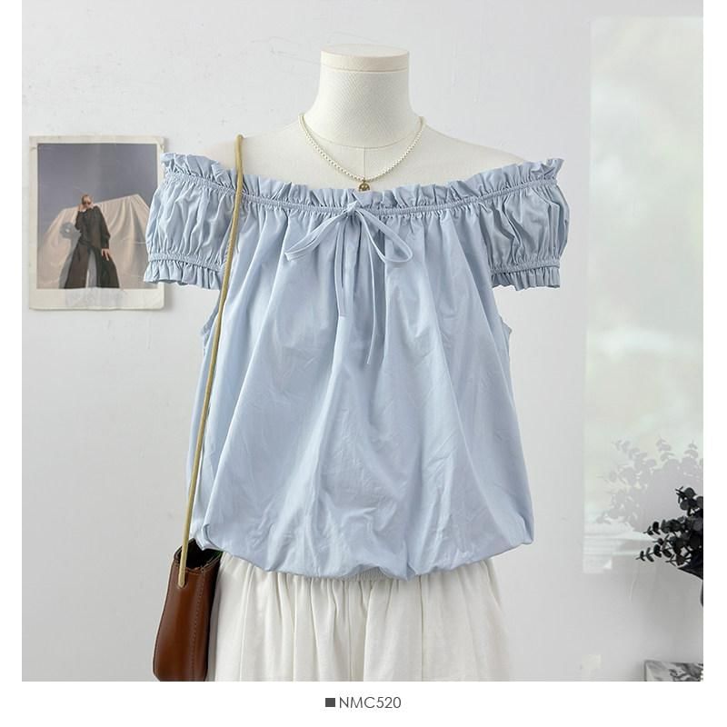 Off-Shoulder Frill Trim Bubble Hem Crop Blouse
