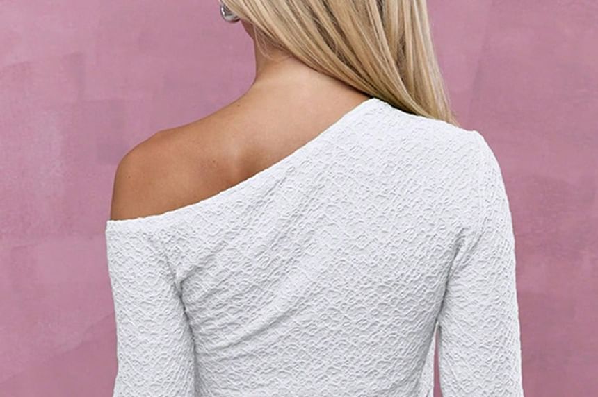 Long Sleeve Cold Shoulder Plain Textured Slim-Fit Crop Top