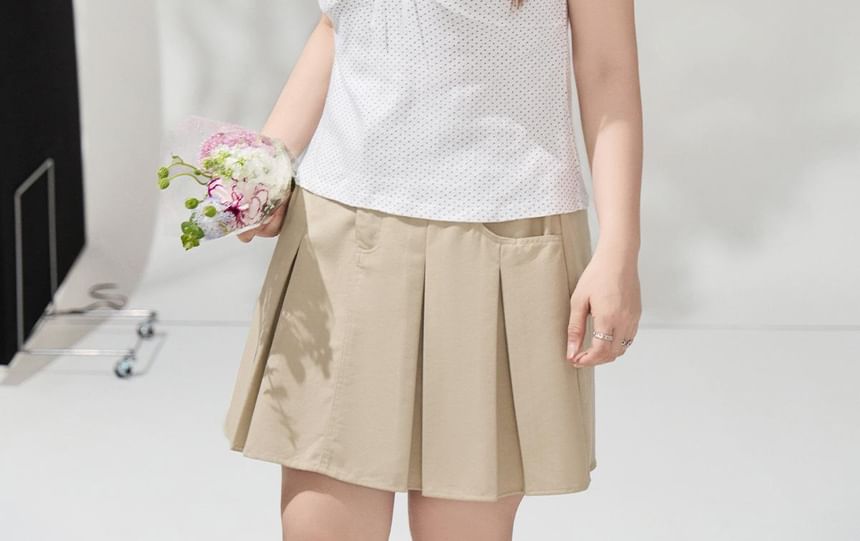 Ruffle Trim V-Neck Sleeveless Dotted Plus Size Top