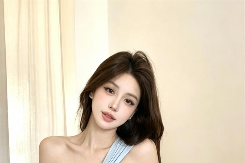 Asymmetrical Knot Single Shoulder Camisole