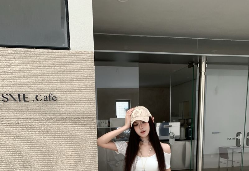 Casual Cold Shoulder Scoop Neck Crop Tee