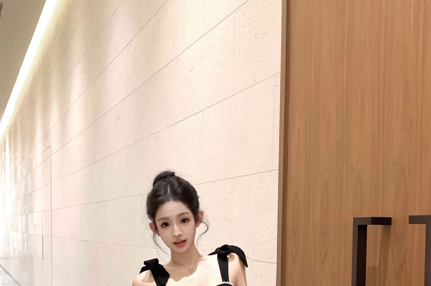 Tie Shoulder Camisole Top / High Waist Panel Lace Midi Pencil Skirt