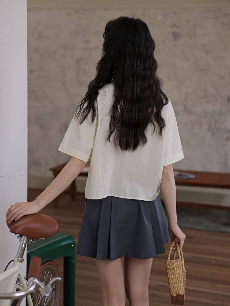Collared Plain Button Up Short-Sleeve Crop Shirt